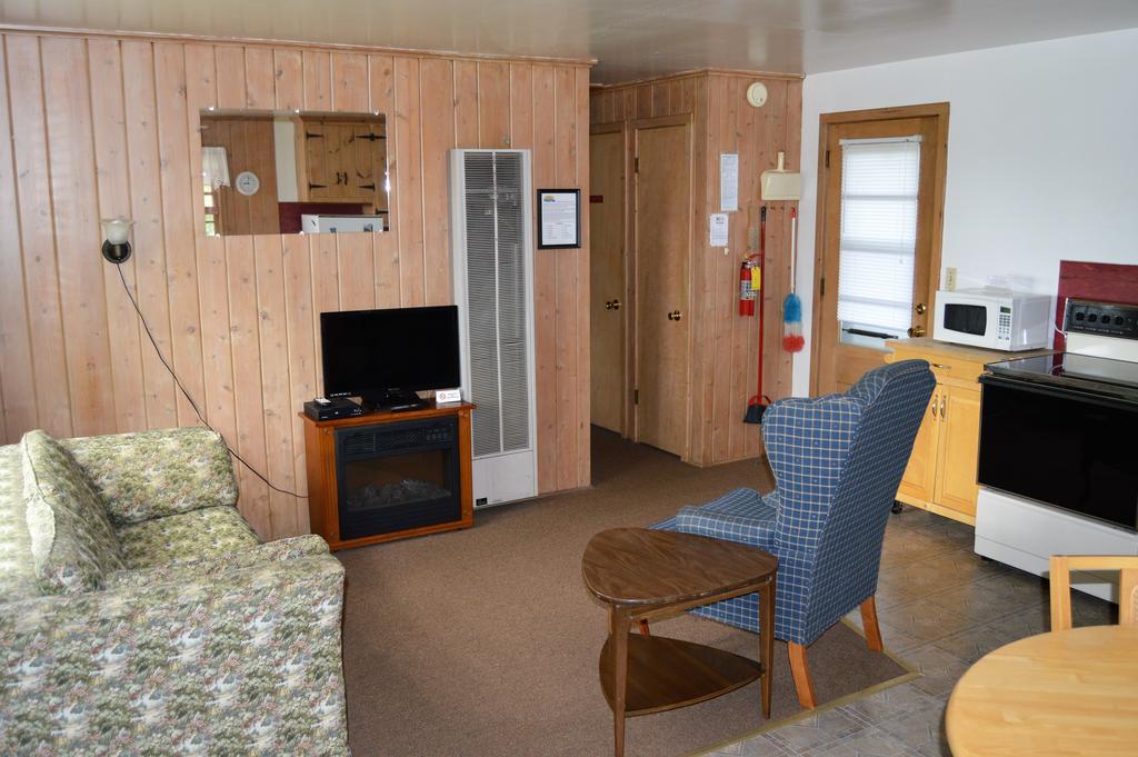 Baileys Sunset Cottages Бейлис-Харбор Экстерьер фото